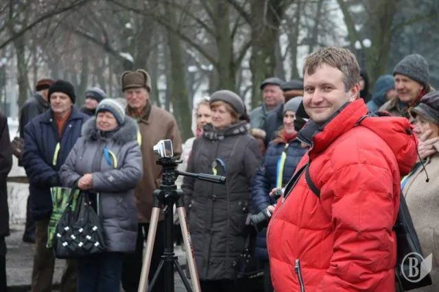 Близько 500 чоловік мітингували проти дій влади в Чернігові (Фоторепортаж) + (Відео) — фото 1