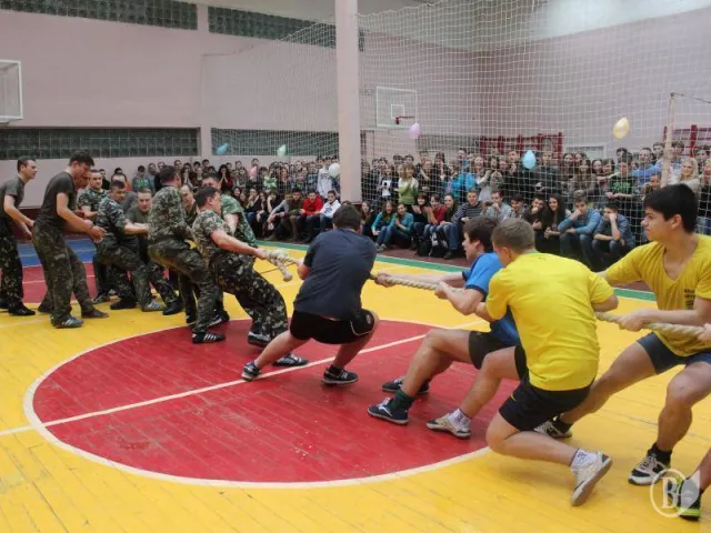 У Чернігові відбулись спортивні змагання між командами школярів та військовослужбовців (Фоторепортаж) — фото 6