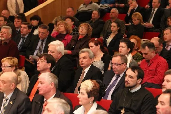 У Чернігові пройшов форум «Чернігівщина – за єдність України!» (Фото) — фото 1