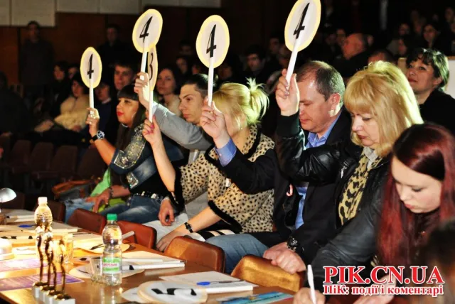У Чернігові відбувся шоу-конкурс «Зіркова пара ЧДІЕУ» (Фоторепортаж) — фото 2