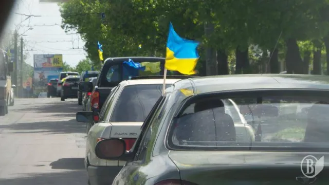 Вулицями Чернігова пройшов авто-мотопробіг за єдність і мир в Україні (Фоторепортаж) + (Відео) — фото 5