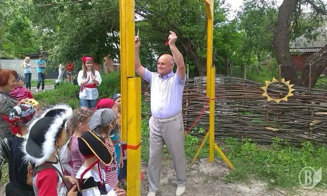 У Чернігові збільшується кількість дитячих майданчиків (Фоторепортаж) — фото 6