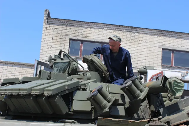 На Чернігівщині відновили понад 700 одиниць озброєння та військової техніки (Фото) — фото 2
