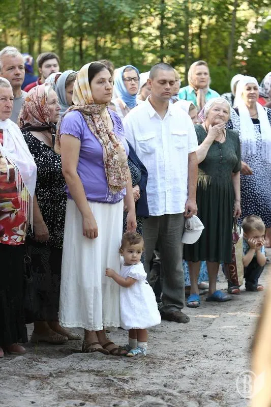 У Чернігові відбувся хресний хід до Святого озера (Фоторепортаж) — фото 3